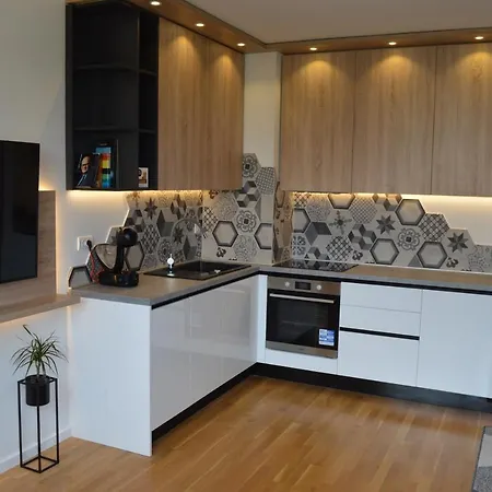 Brand New Modern Studio Szarajevó